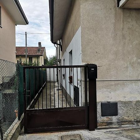 Apartmán Bilocale Francesca Erba Exteriér fotografie